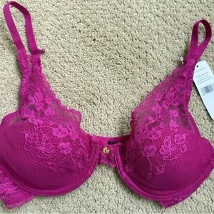 Natori Cherry Blossom convertible bra in the color Berry Bold, size 32B NWT